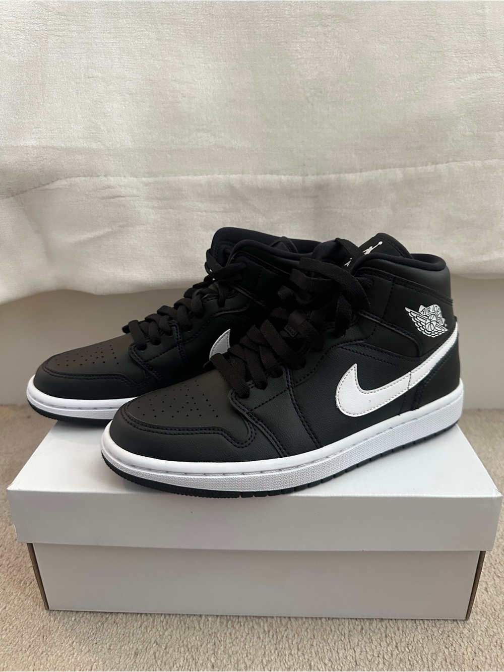 Nike Air Jordan 1 Mid - Black/White